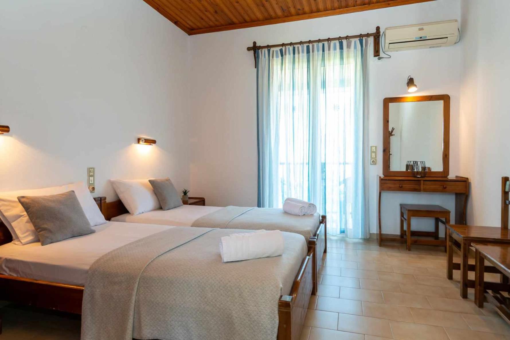 Periyali Studios Laganas Extérieur photo